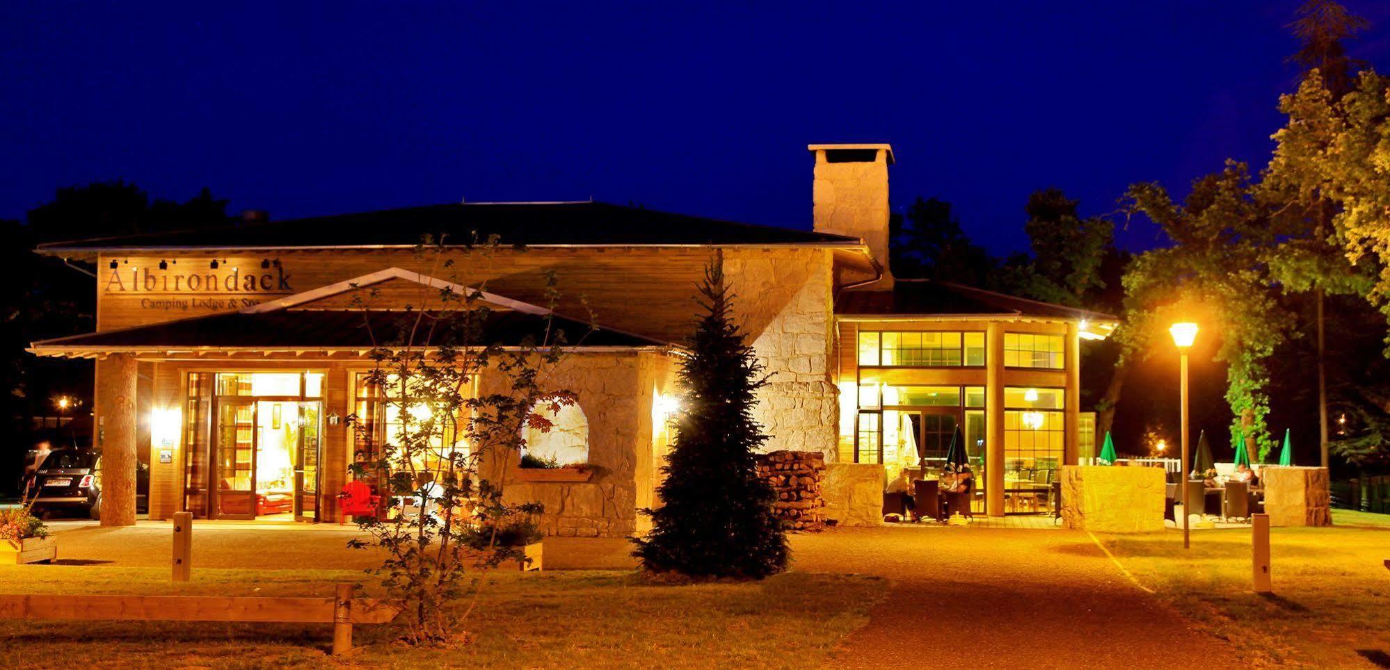 Albirondack Camping Lodge & Spa Eksteriør bilde